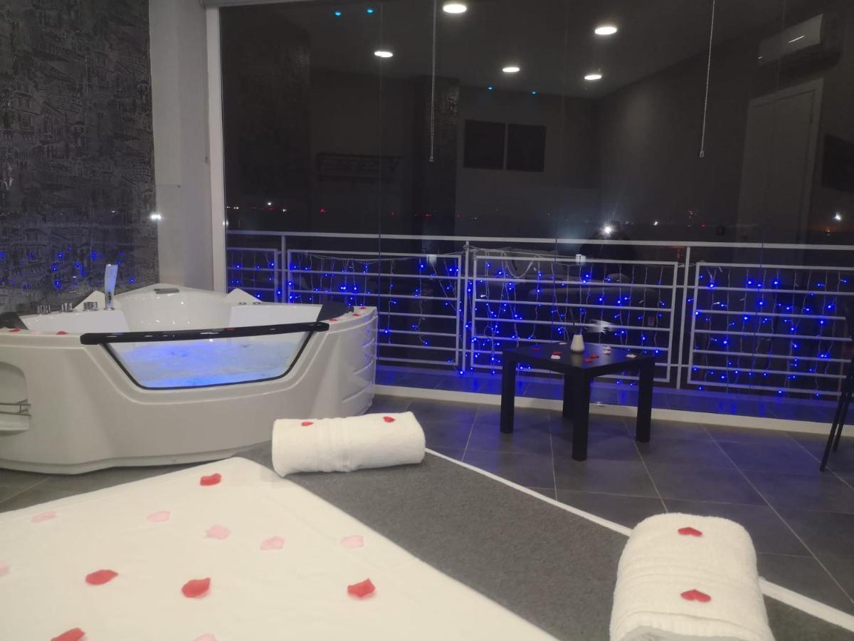 كازوريا Living Bed And Breakfast المظهر الخارجي الصورة